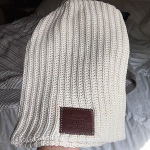 Hat. Cream. One size.